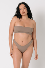 Load image into Gallery viewer, OLIVIA TOP